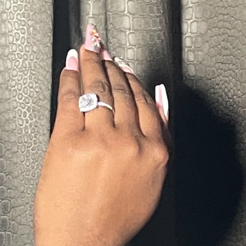 Ring - Picture 8 of 9